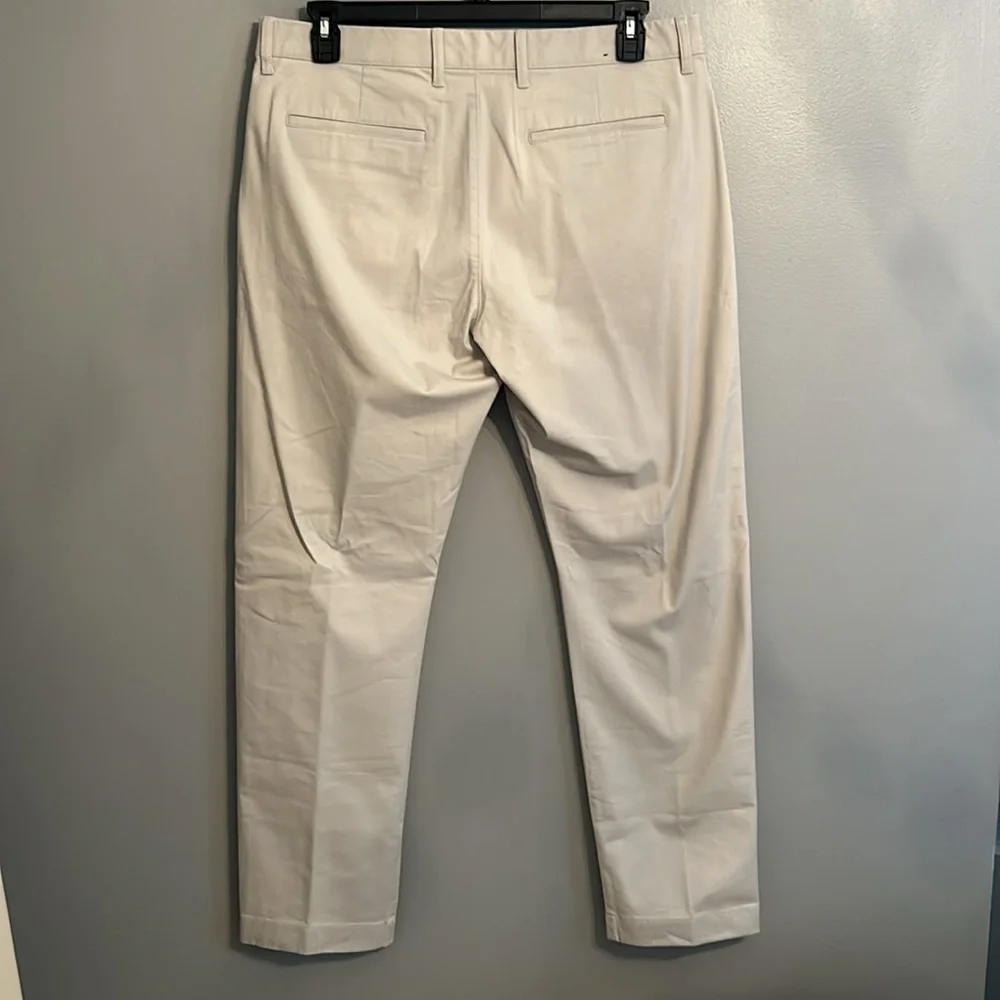 🌼3/$12 J.Crew Flat-front Pants
